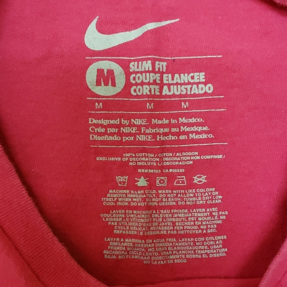 Nike Running T-Shirt Women's Size Medium Slim Fit Pink Short-sleeved - Picture 3 of 3